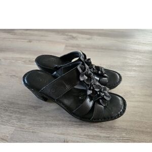 Born Wedge High Sandals Womens 9 Black Leather Floral